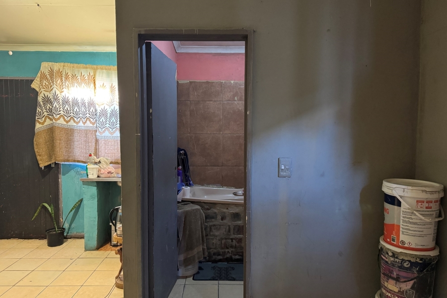 7 Bedroom Property for Sale in Wimbledon Estate Western Cape